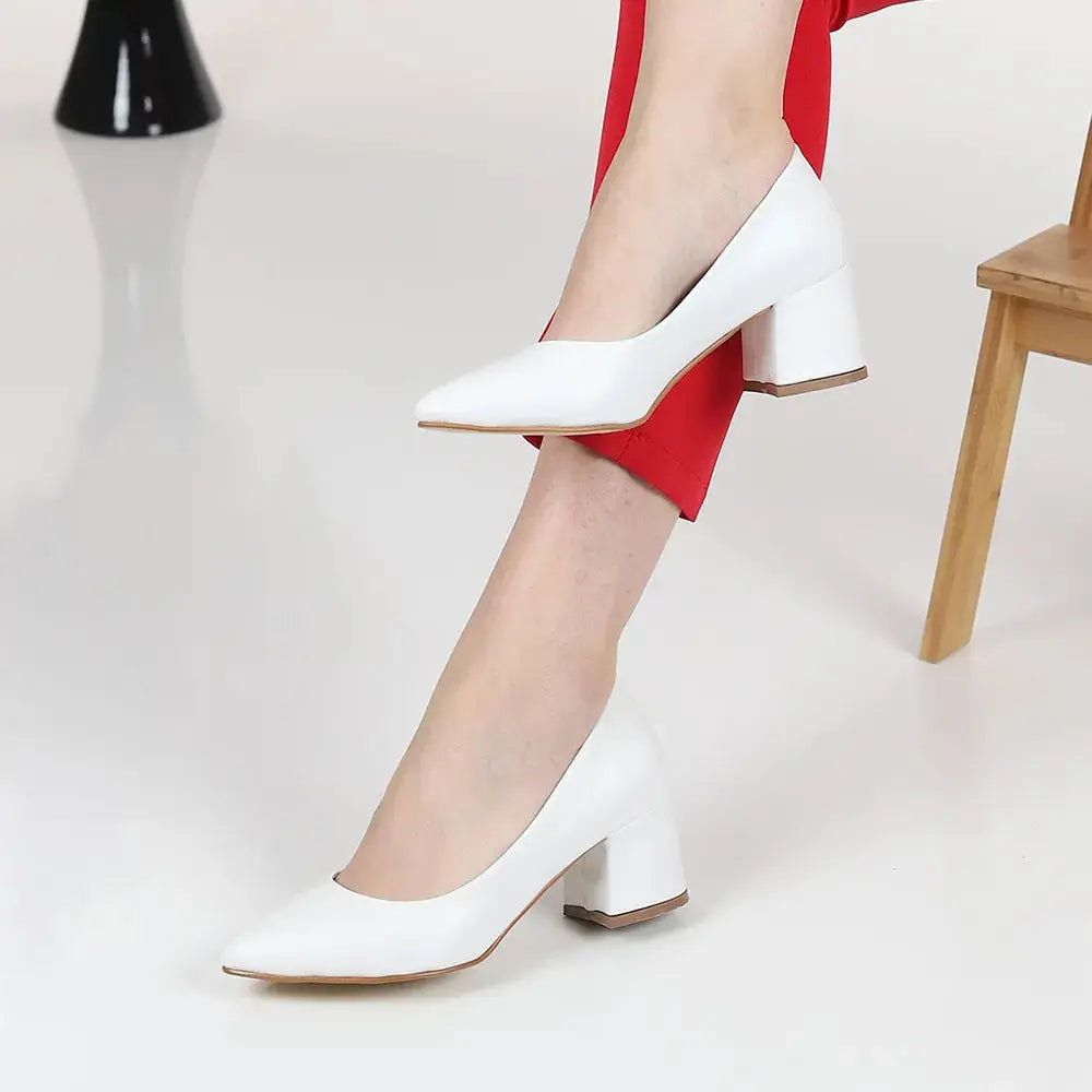 Beyaz Kısa Topuklu Ayakkabı MA-024