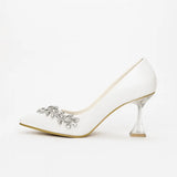 Beyaz Taş Detaylı Topuklu Ayakkabı RA-510