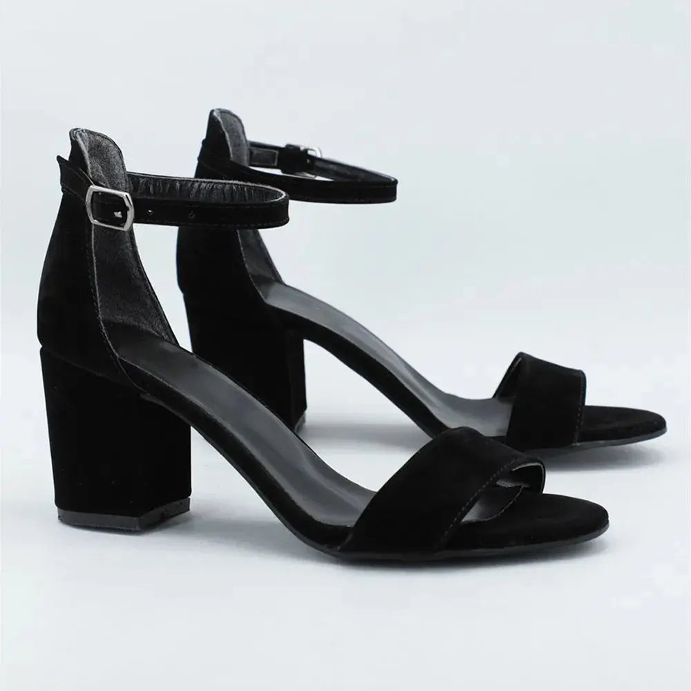 Siyah Süet Tek Bant Kalın Topuklu Ayakkabı MA-030