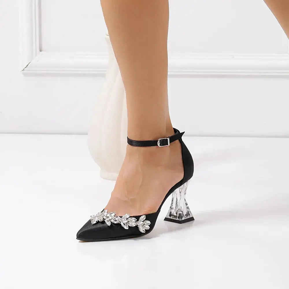 Siyah Taşlı Bilekten Bağlamalı Topuklu Ayakkabı RA-561